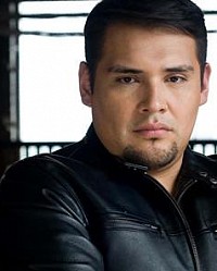 Carlos Fortin headshot